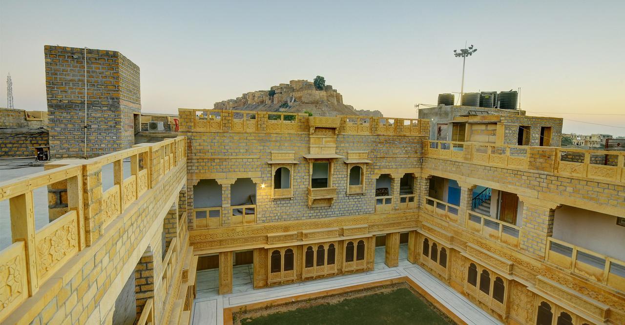 Hotel Neeraj Jaisalmer Buitenkant foto