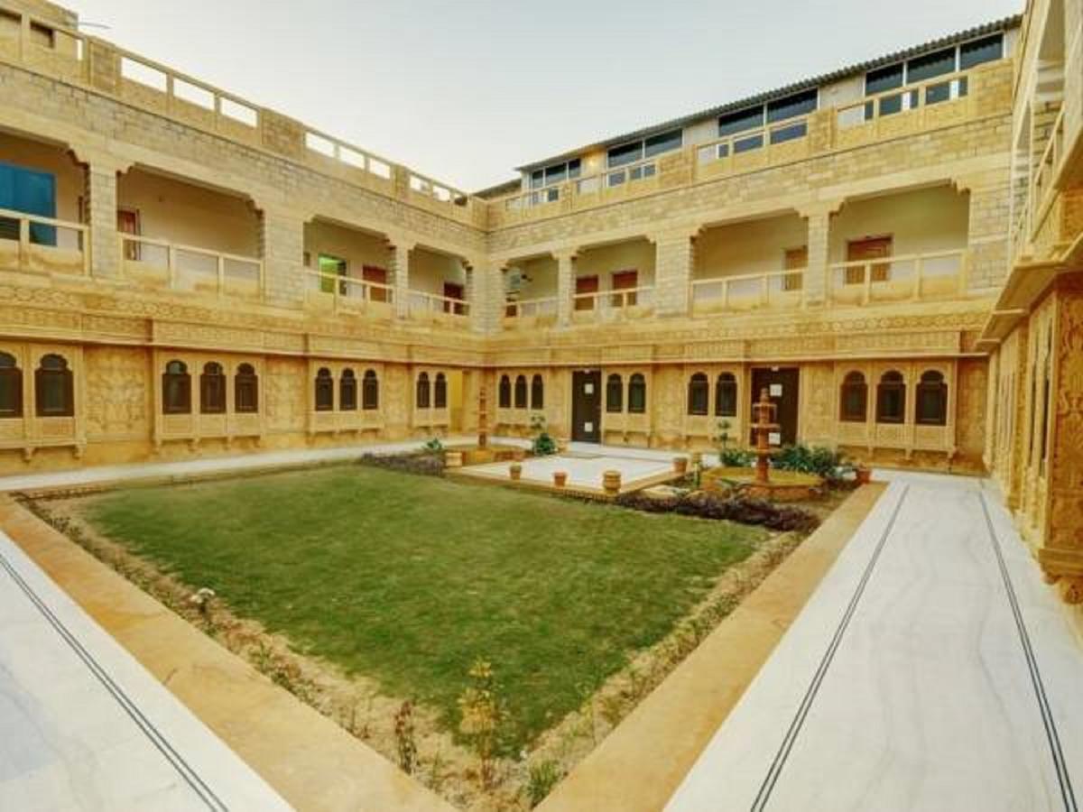 Hotel Neeraj Jaisalmer Buitenkant foto